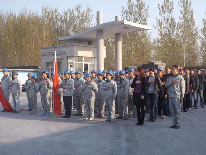 華鼎建材2015年4月15日月會(huì)暨積分制管理知識(shí)競賽圓滿落幕4